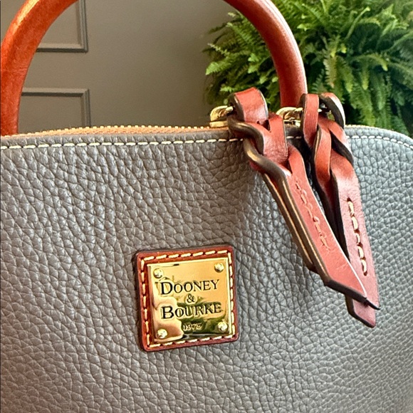 Dooney & Bourke zip pod backpack elephant - Picture 2 of 9